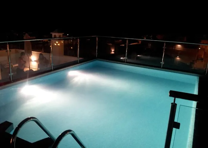 아파트 아파르타멘토스 라 보티카 데 네르하